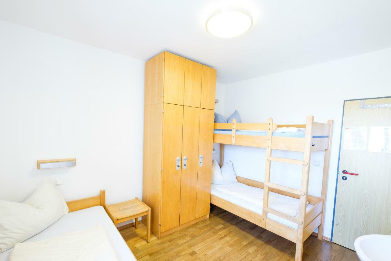 Jugendherberge Mittenwald Bagian luar foto